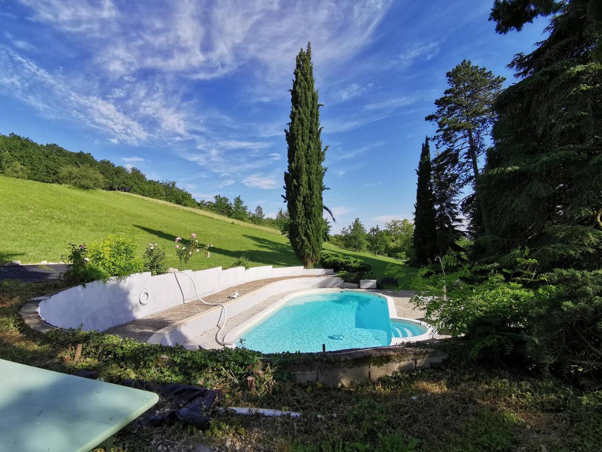 Le Marchon Ferienwohnung Bazens Экстерьер фото